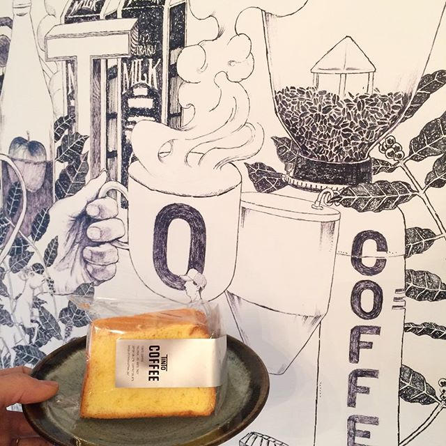こんにちは????今日は冷凍庫の中ぐらい寒いですね️風邪を引かないように気をつけましょーさて、今日は久しぶりにシフォンケーキありますあったかいコーヒーと一緒にいかがですか？#tintocoffee #coffee#渋谷#表参道#青山#スープ#シフォンケーキ#サンドイッチ#チーズケーキ#クッキー#スペシャルティコーヒー