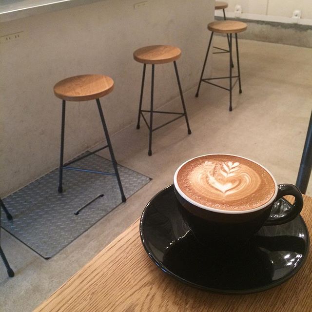 おはようございます♪今日もOPENしてます︎カフェラテでものんでゆったりまったりしませんか︎︎？ #tintocoffee #渋谷#表参道#青山#焼き菓子#コーヒー#カフェラテ
