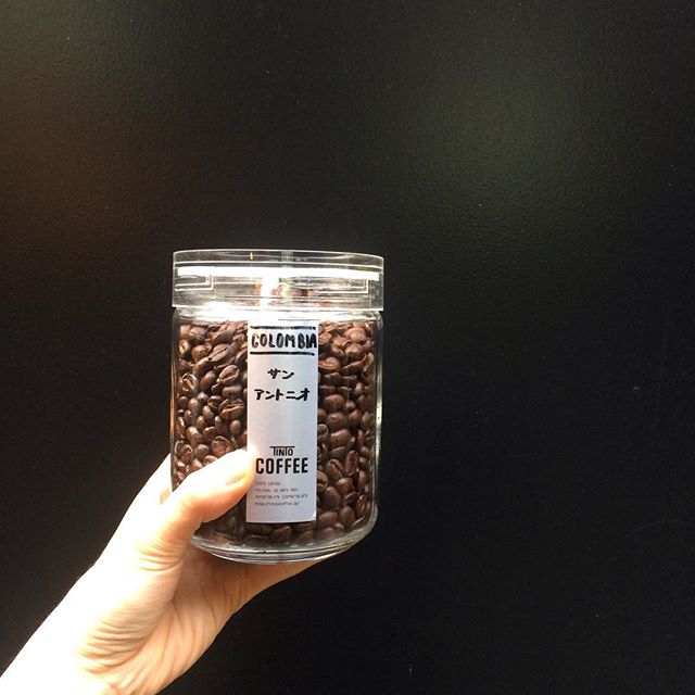 ハンドドリップの深煎りの豆がコロンビアになりました ︎《サン・アントニオ農園》ドライアプリコットの様なコクと甘み滑らかな舌触りが特徴ですーーー︎︎ 是非お試しください！#tintocoffee #coffee#青山#渋谷#表参道#焼き菓子#スープ