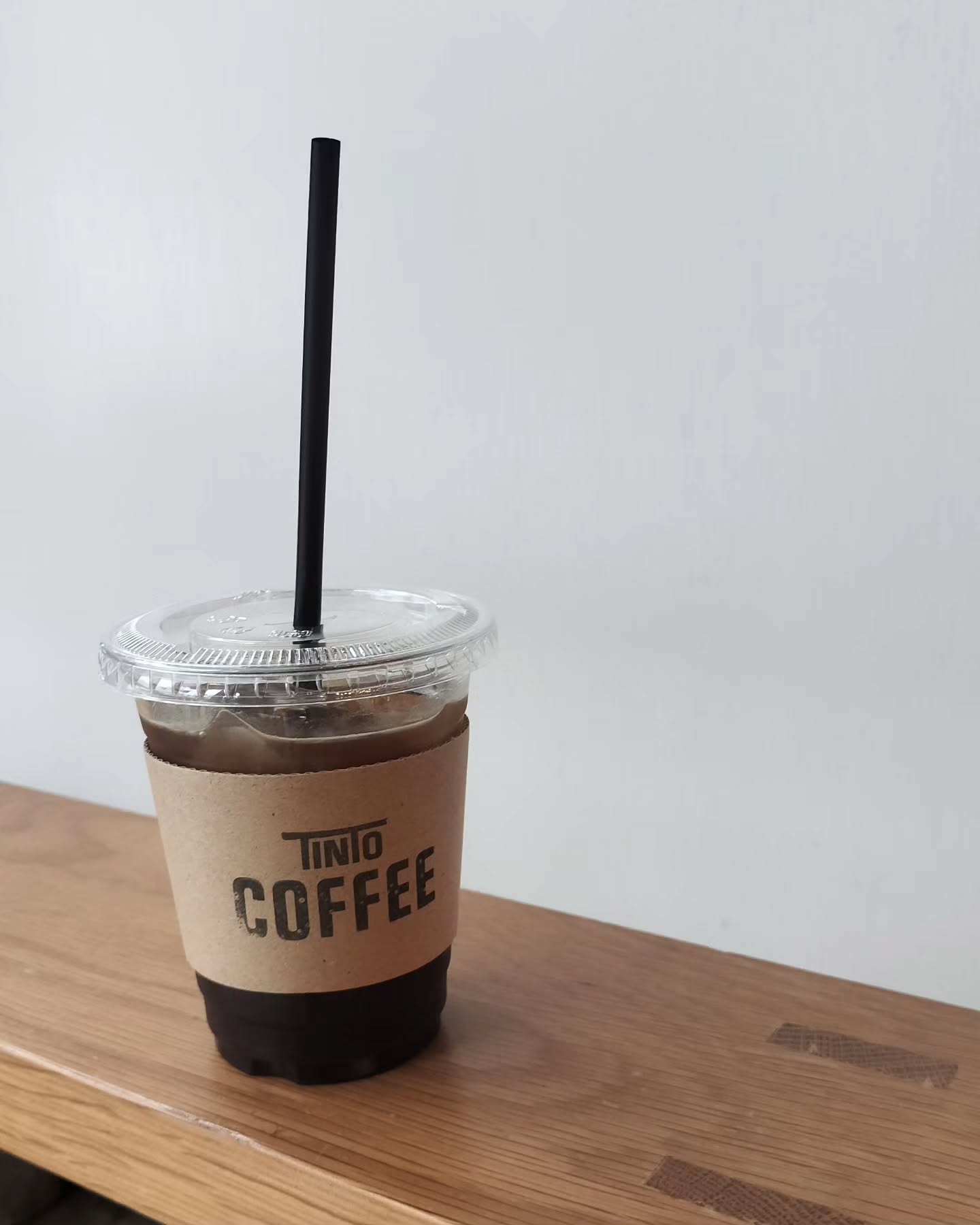 .おはようございます。暑い日が続きますねこんな日はグビグビとアイスアメリカー丿はいかがですか?すっきりシャキッとしますよ!おすすめの組み合わせおやつはオートミールクッキーです。TINTO COFFEE平日 9:30-16:30土曜日 11:00-16:30【今月のお休み】 毎週日曜日 17日海の日#tintocoffee#COFFEE#渋谷コーヒー#表参道コーヒーショップ#焼き菓子#シロップジュース#ドリップバッグ